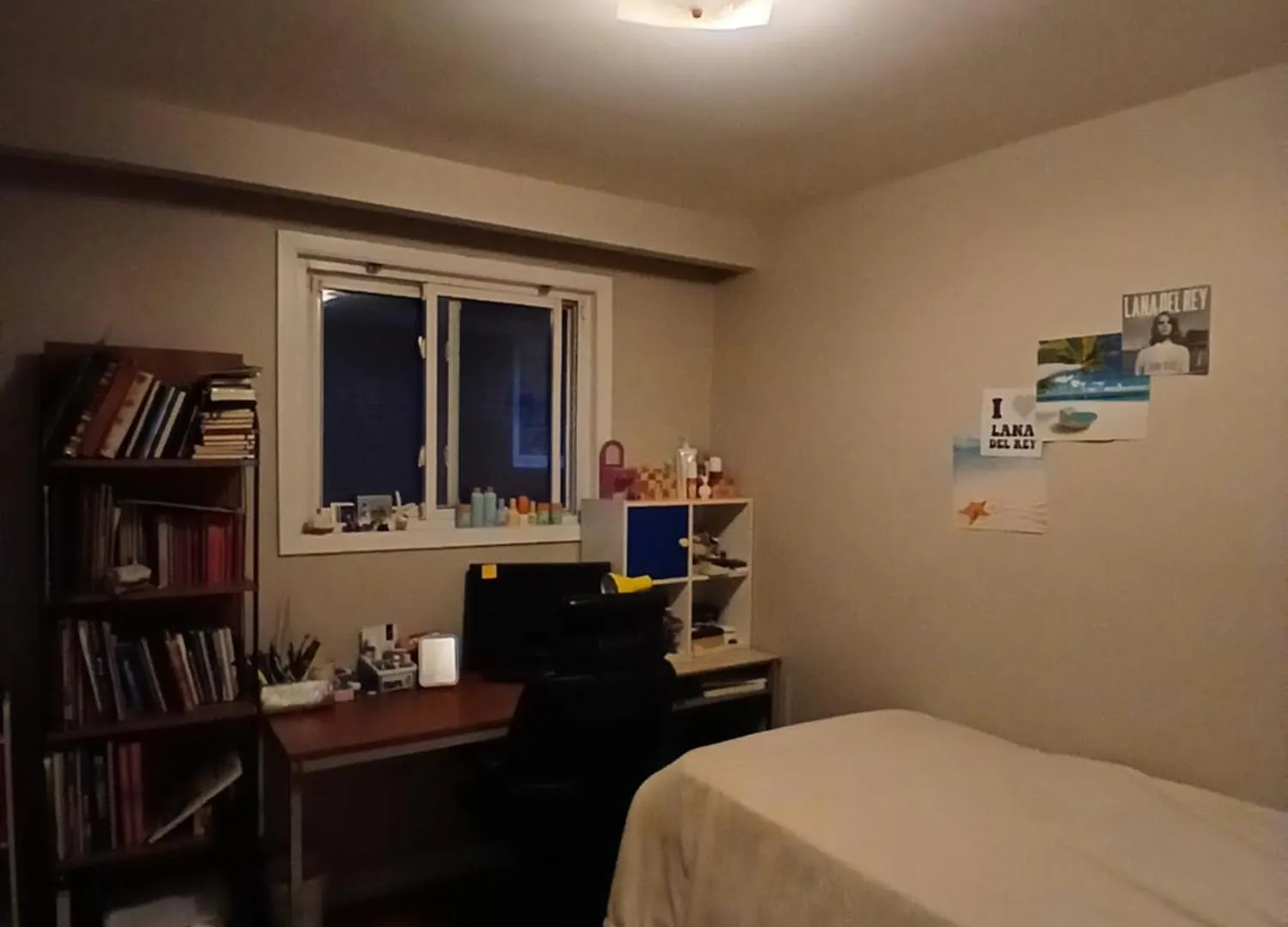 Cozy Apartment With A Spacious Backyard In The Ravine 多伦多